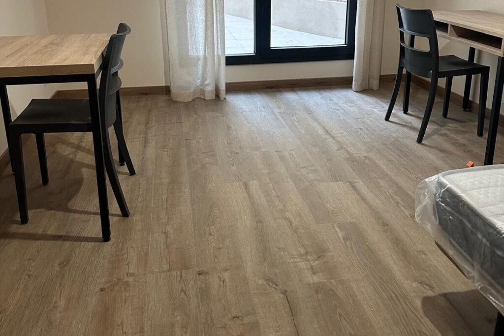 Suelo de residencia de estudiantes en Valencia